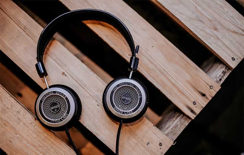 Mari Latihan Mendengarkan dengan 5 Kanal Podcast Bahasa Jepang Berikut!