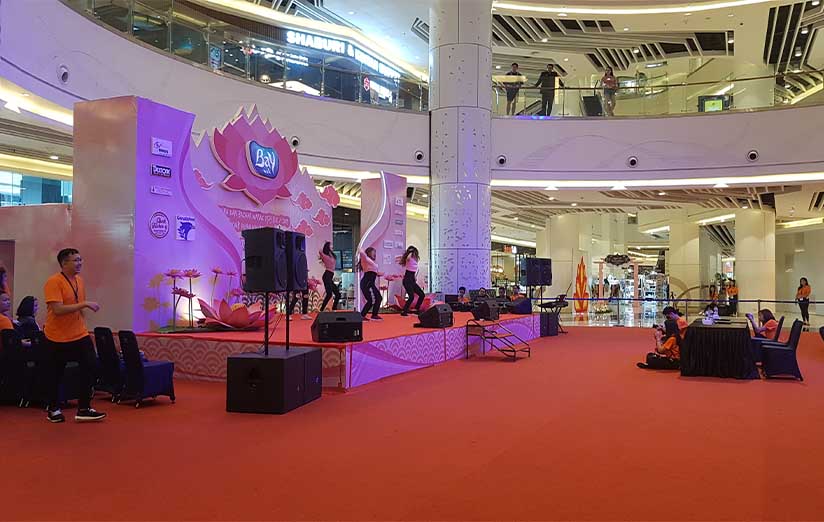 Sambut Waisak dengan Lomba dan Bazaar bersama Binus University
