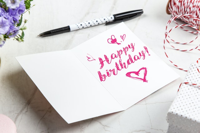kartu ucapan selamat ulang tahun dalam bahasa inggris