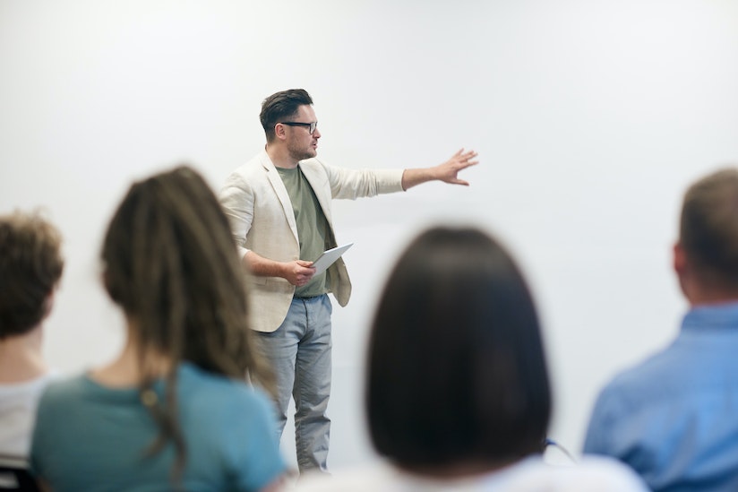tujuan manfaat public speaking