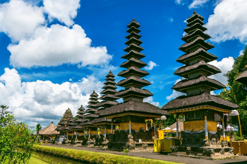 nyepi dalam bahasa inggris