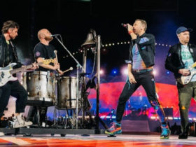lirik lagu coldplay dan artinya